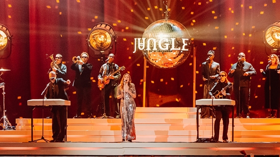 Jungle sets fire at the Brit Awards !!